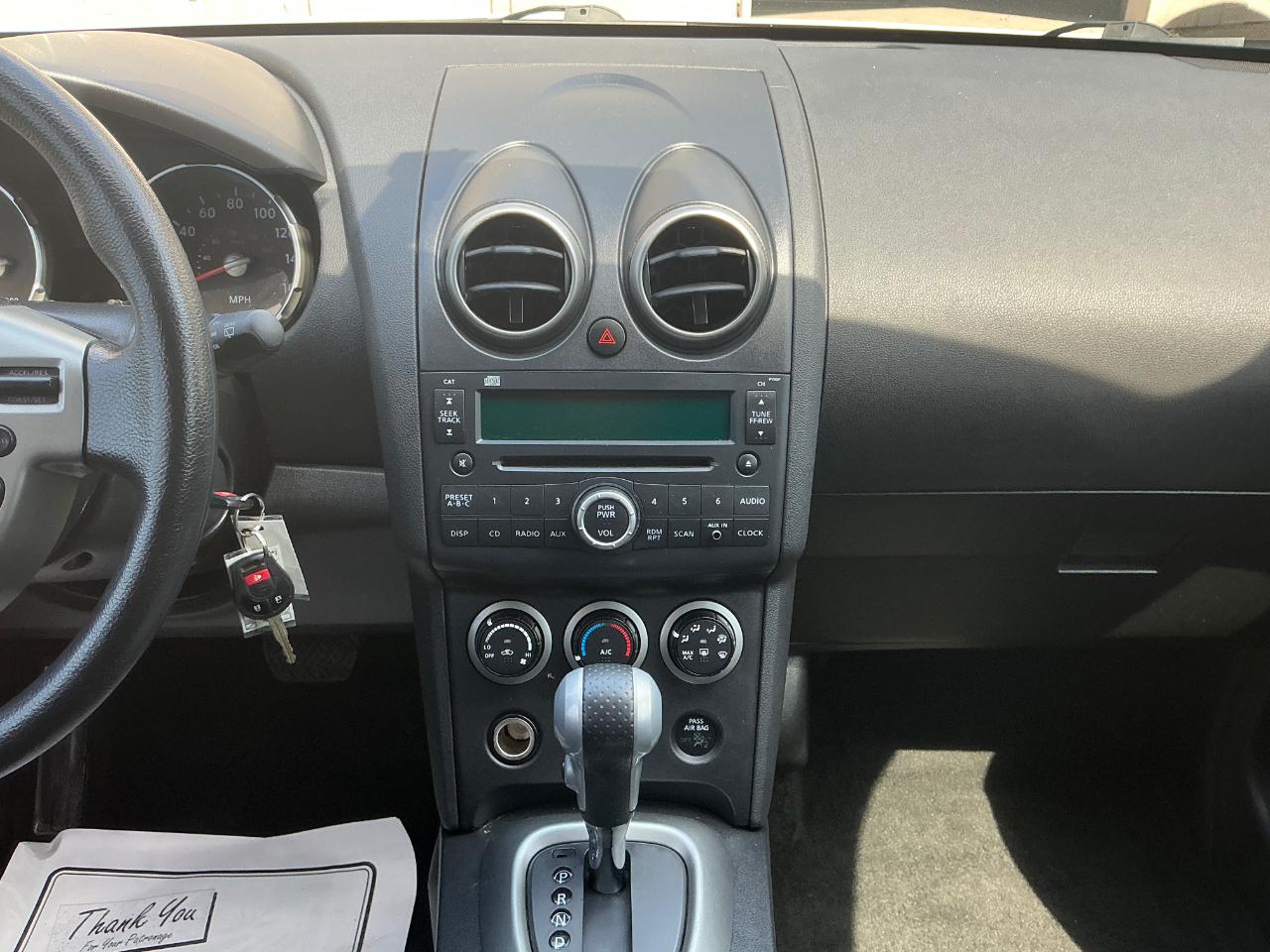 Nissan Rogue S AWD 2010