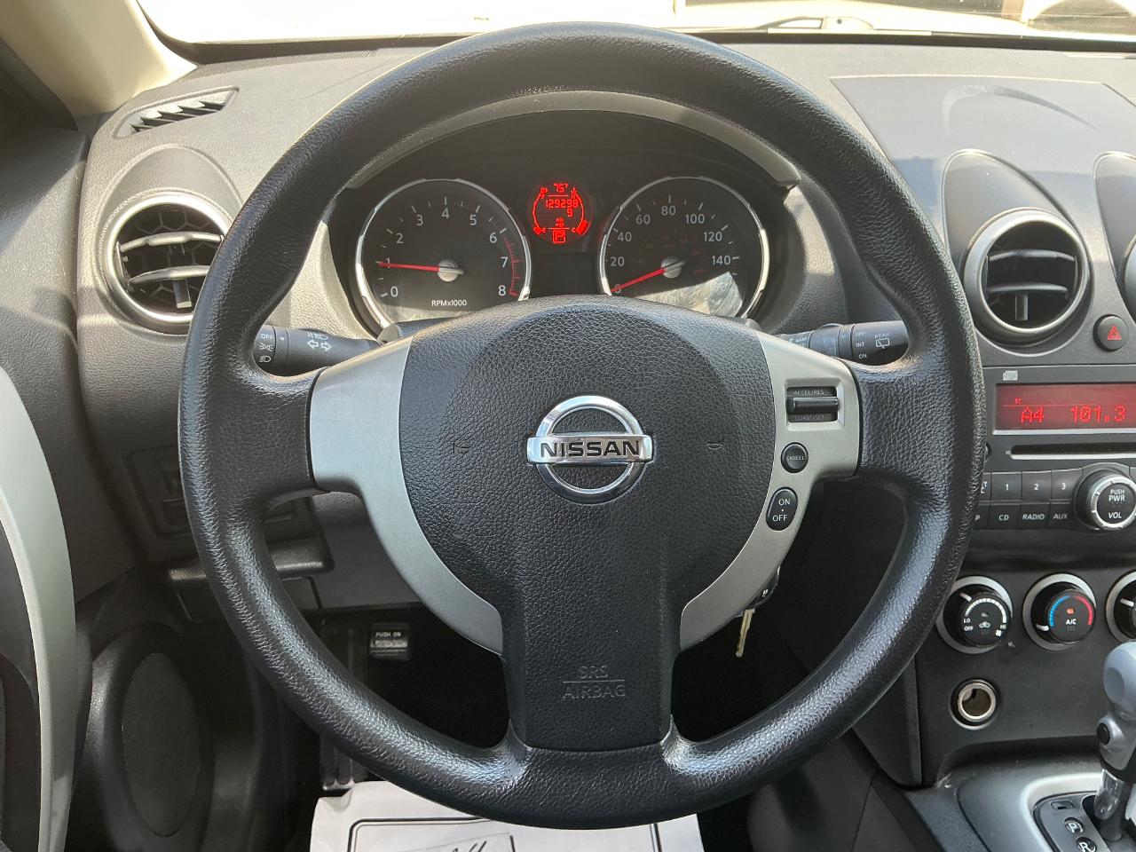 Nissan Rogue S AWD 2010