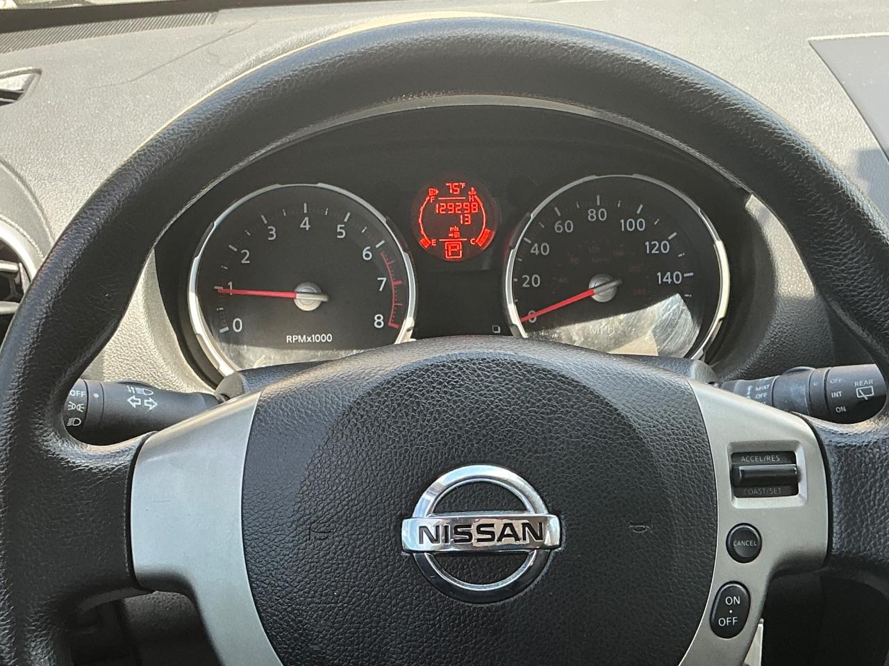 Nissan Rogue S AWD 2010