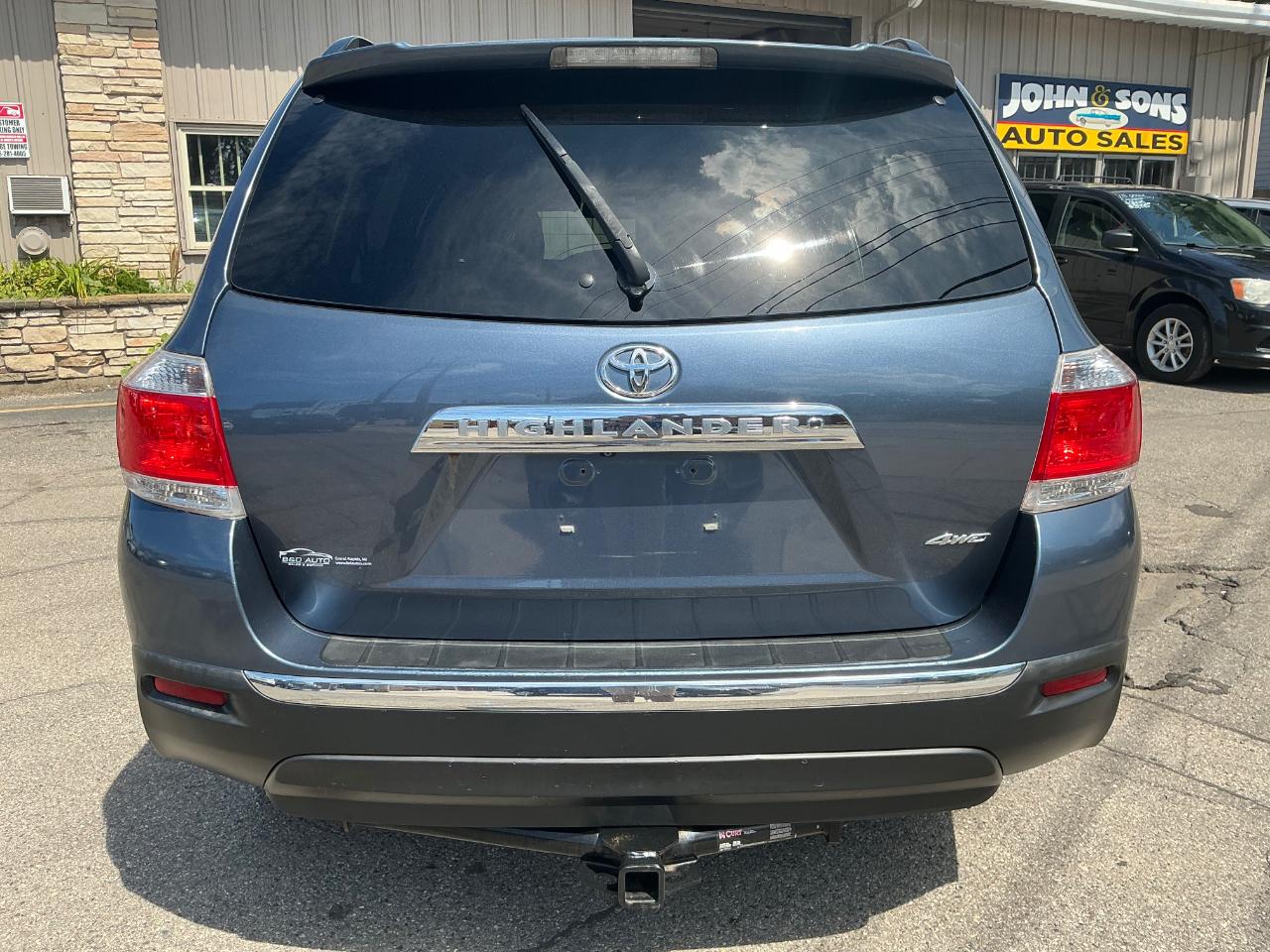 Toyota Highlander Limited 4WD 2011