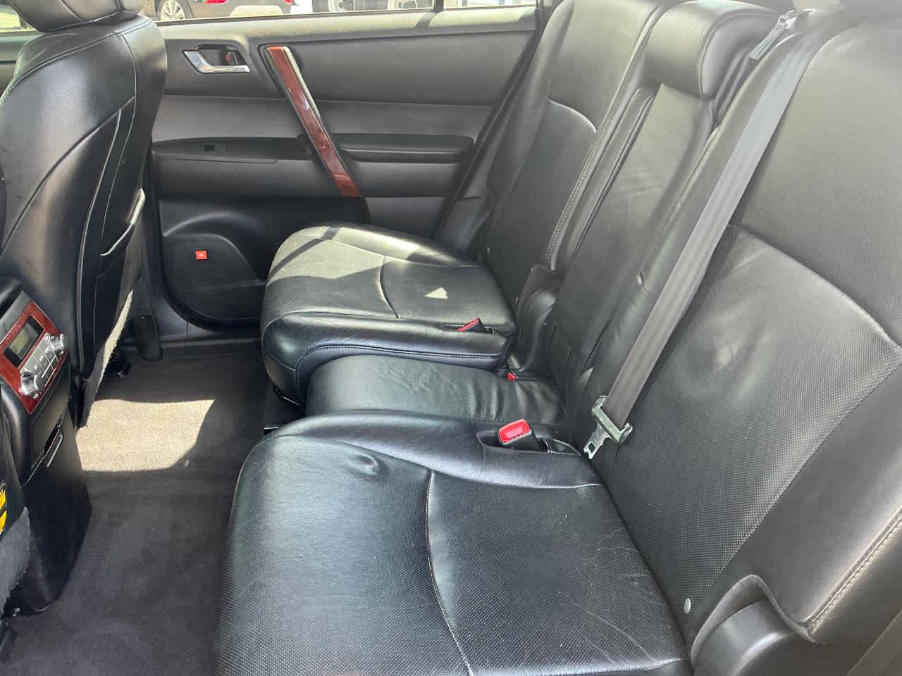 Toyota Highlander Limited 4WD 2011