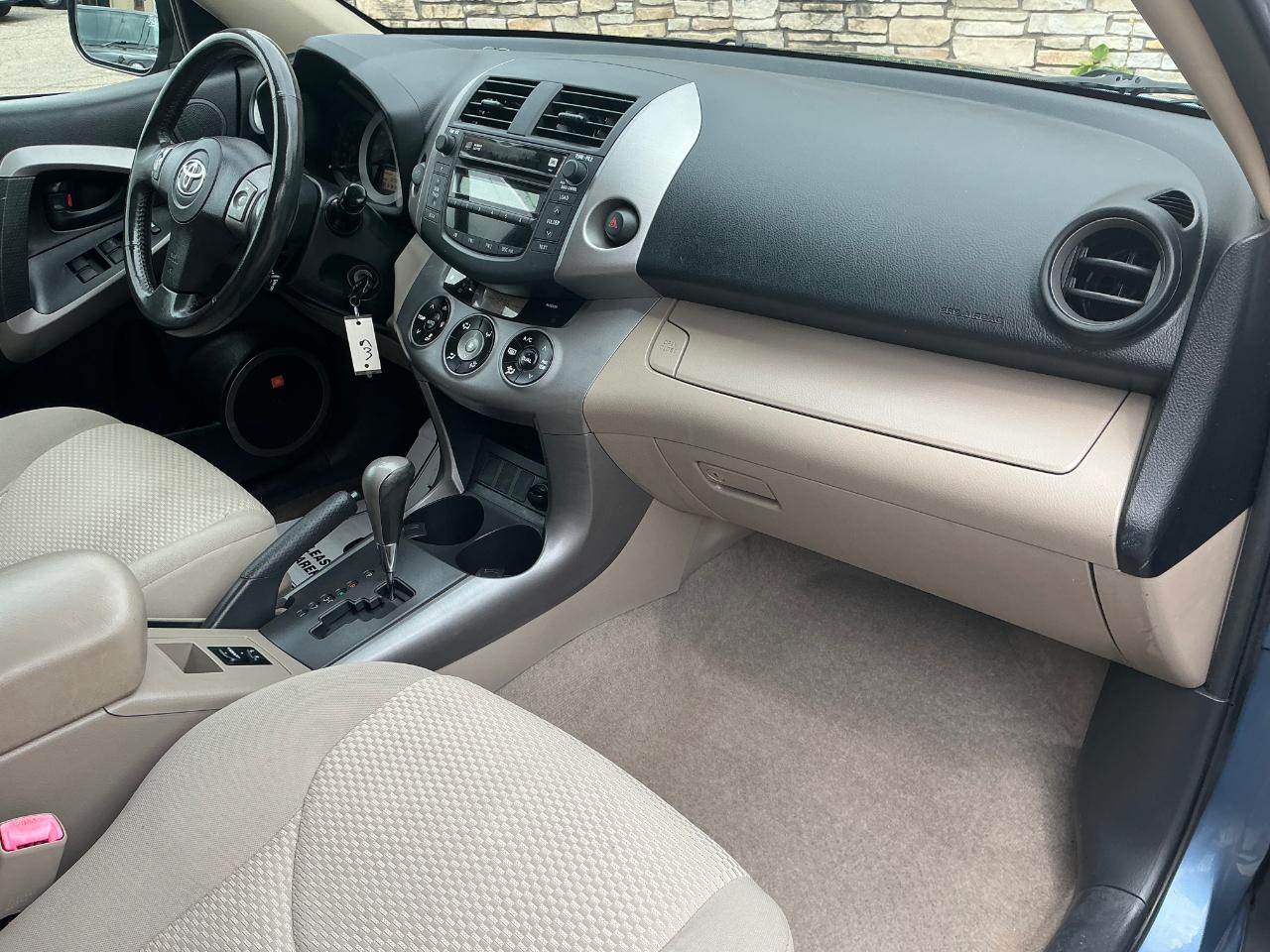 Toyota RAV4 Limited I4 2WD 2007