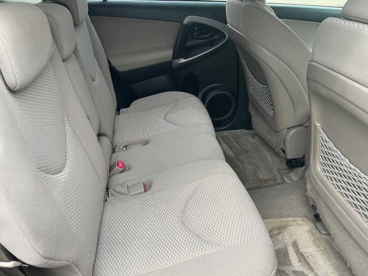 Toyota RAV4 Limited I4 2WD 2007