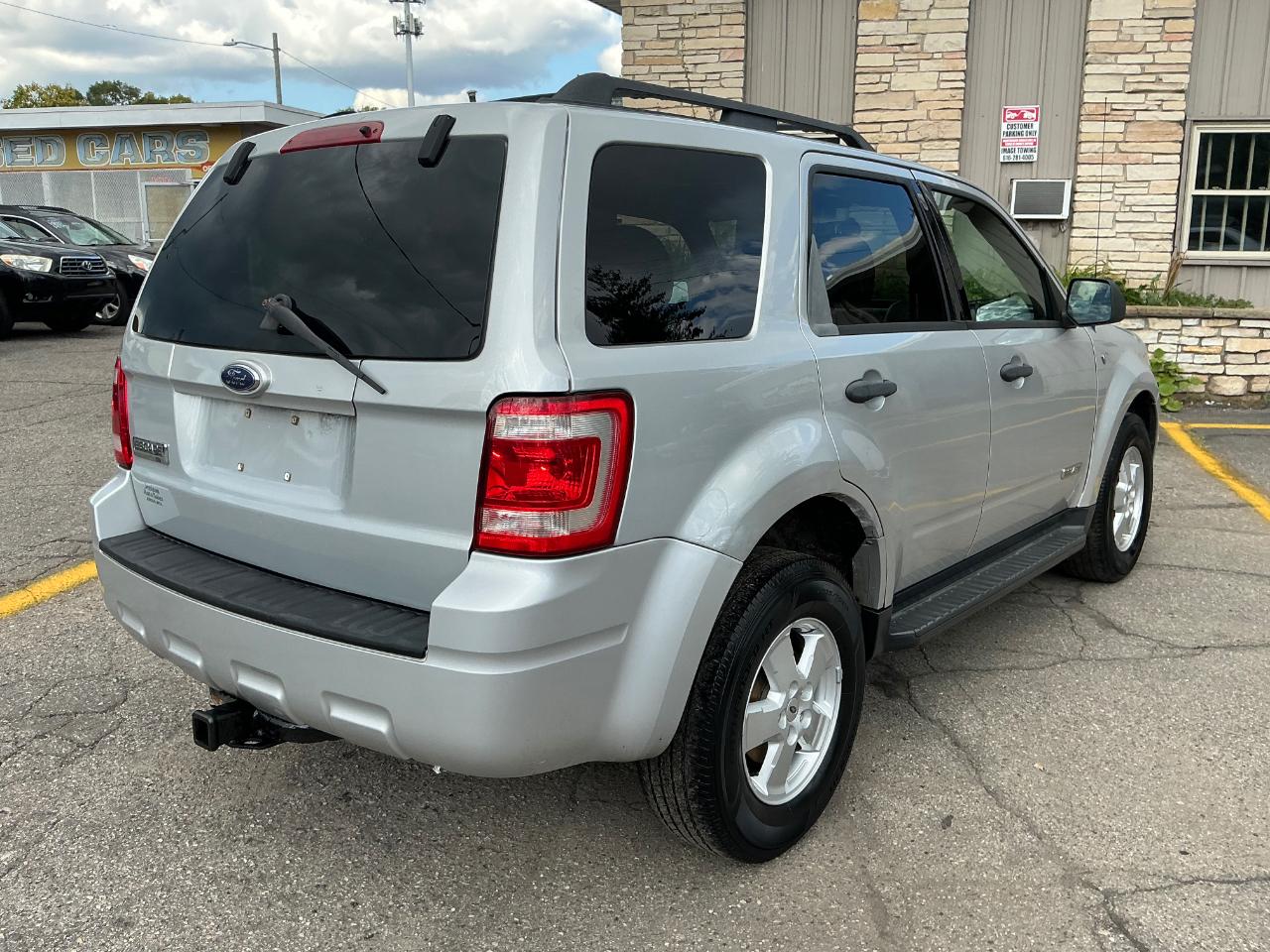 Ford Escape XLT 2WD V6 2008