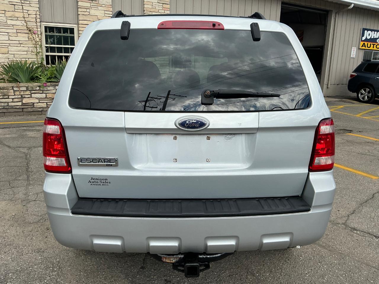 Ford Escape XLT 2WD V6 2008