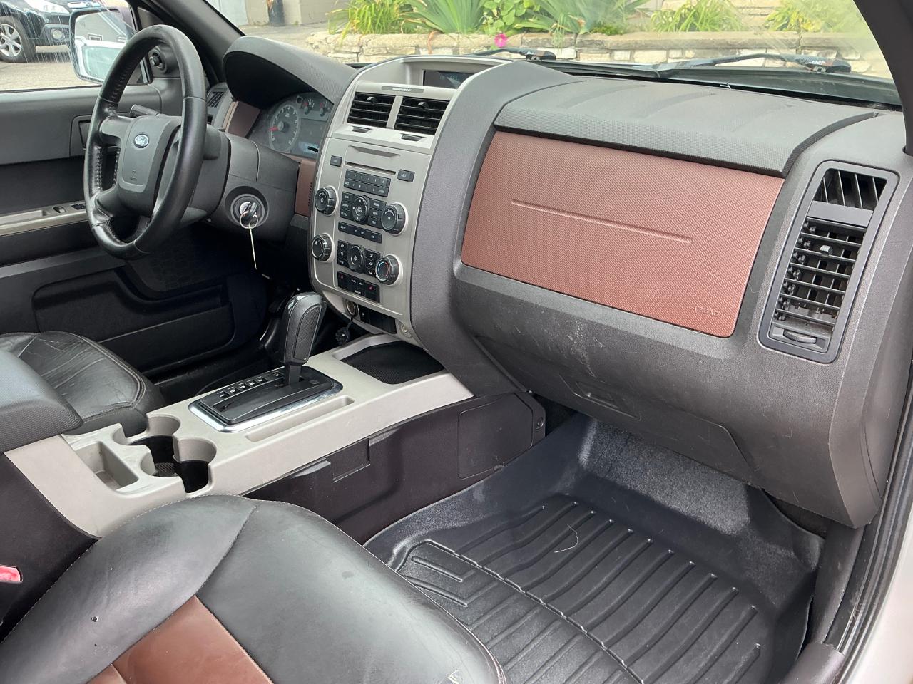 Ford Escape XLT 2WD V6 2008
