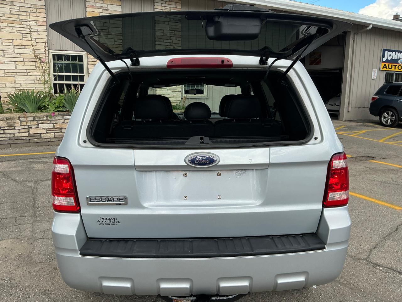 Ford Escape XLT 2WD V6 2008
