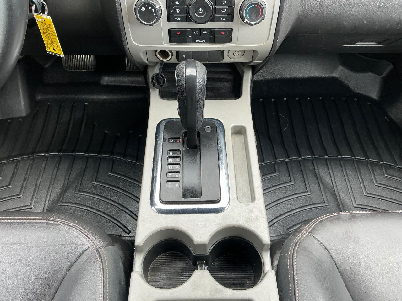 Ford Escape XLT 2WD V6 2008