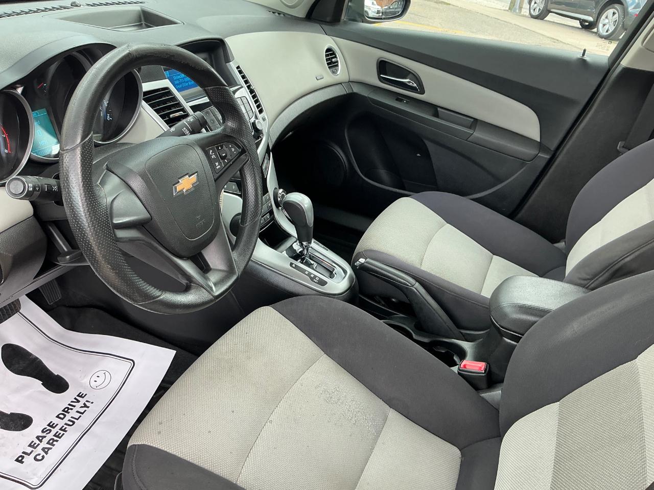 Chevrolet Cruze LS Auto 2014
