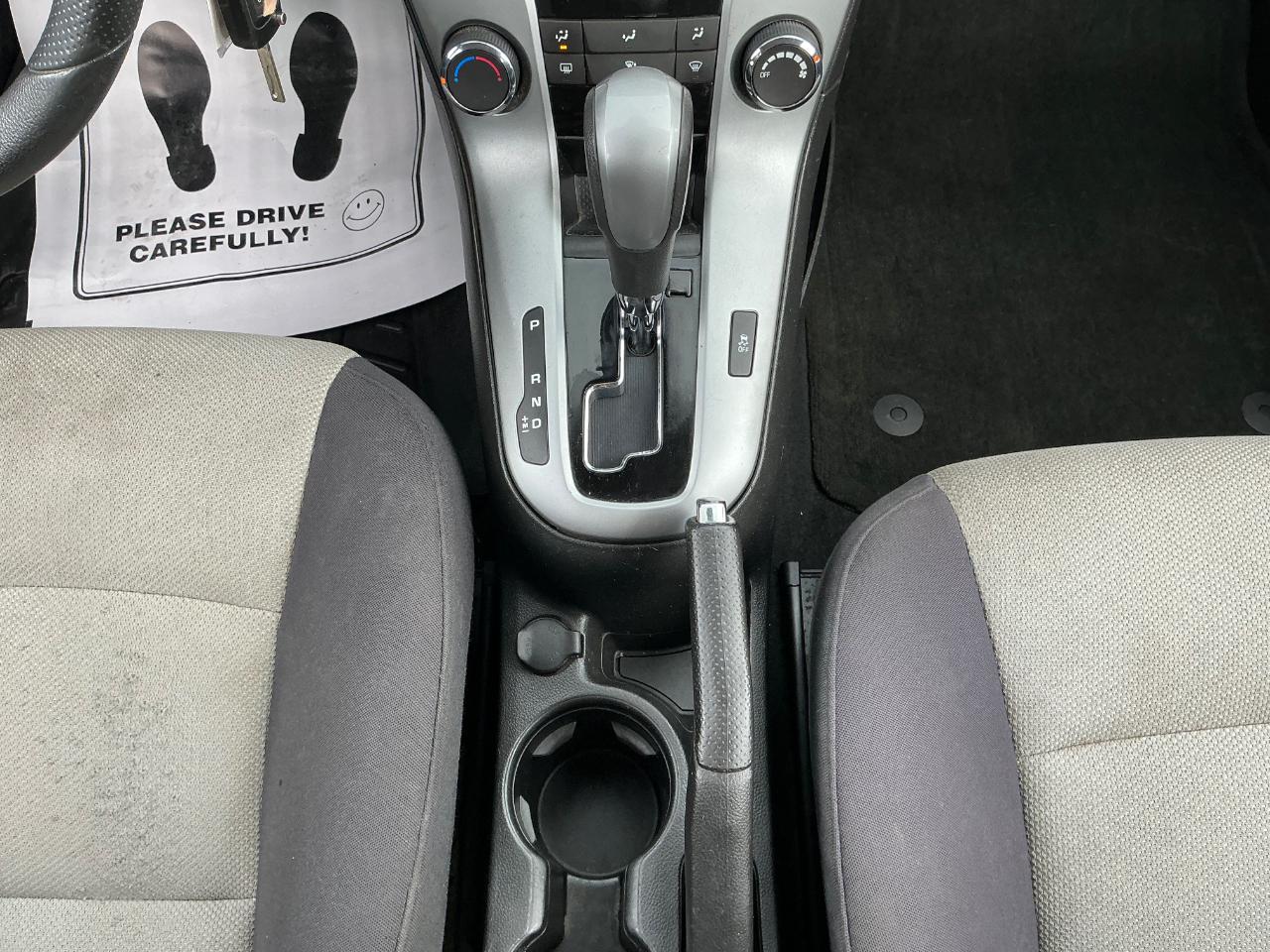 Chevrolet Cruze LS Auto 2014