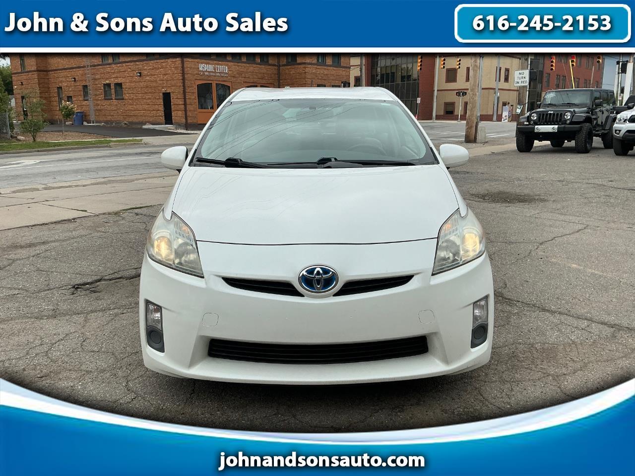 Toyota Prius Prius V 2010