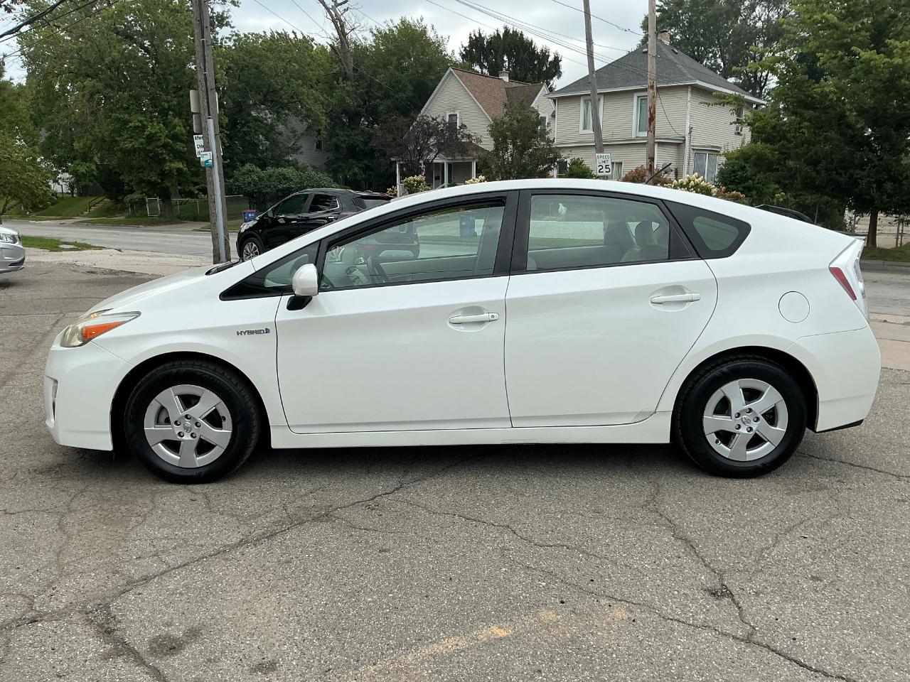 Toyota Prius Prius V 2010