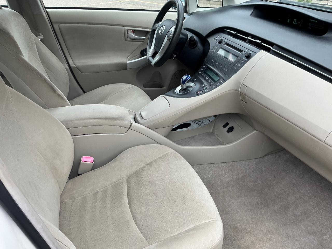 Toyota Prius Prius V 2010