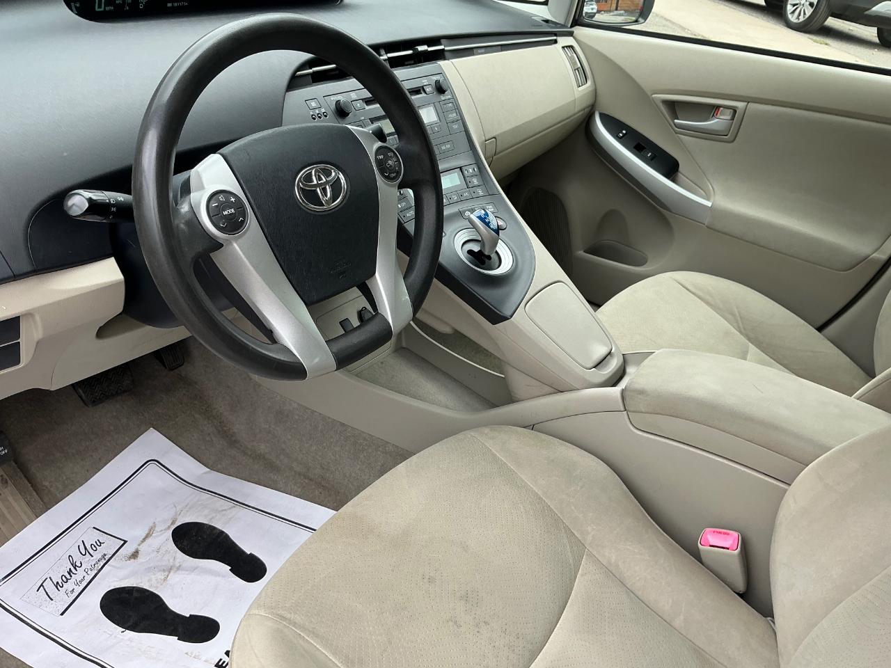 Toyota Prius Prius V 2010