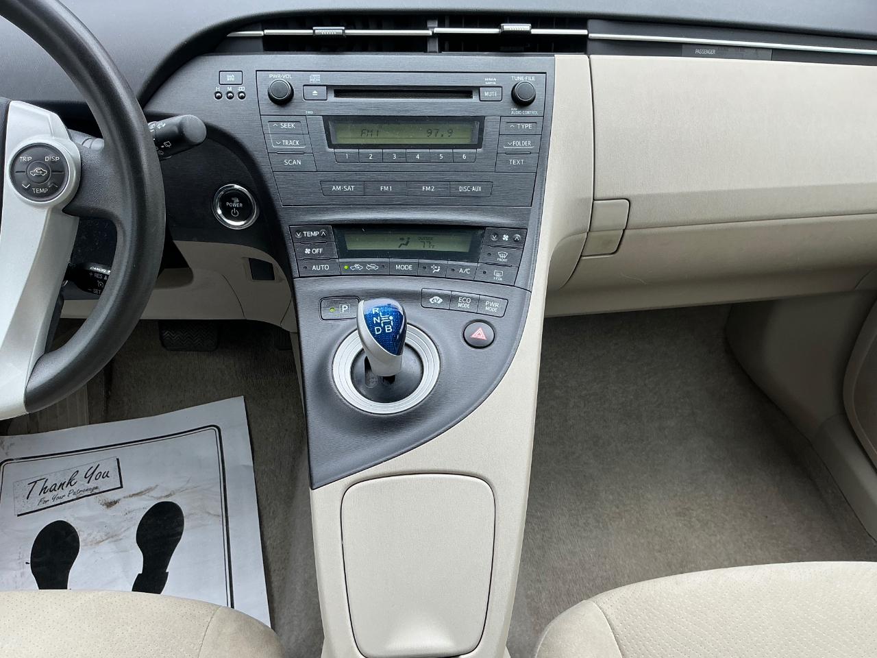 Toyota Prius Prius V 2010