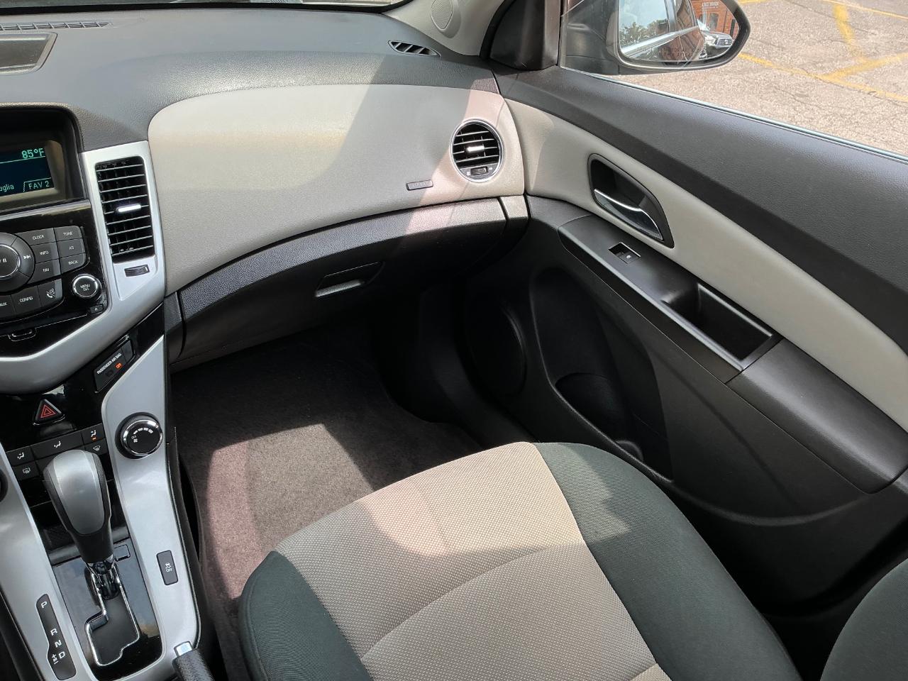 Chevrolet Cruze 2LS 2012