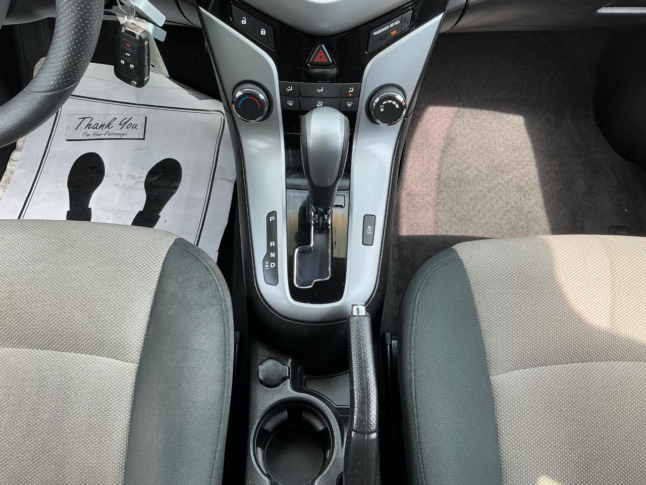 Chevrolet Cruze 2LS 2012