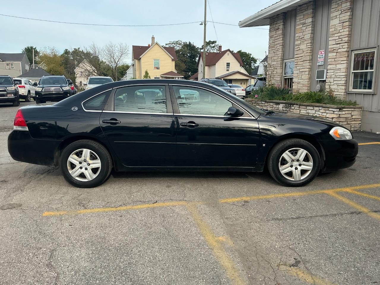 Chevrolet Impala photo 3