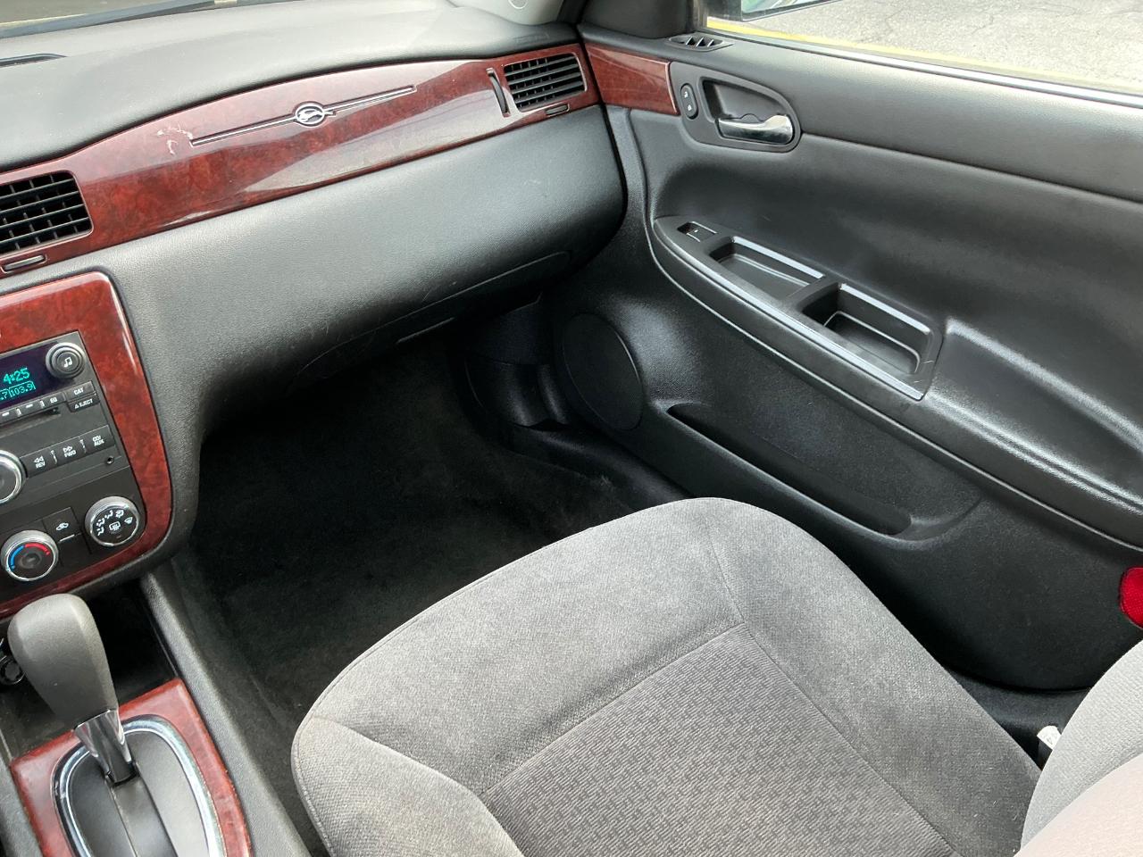 Chevrolet Impala photo 16