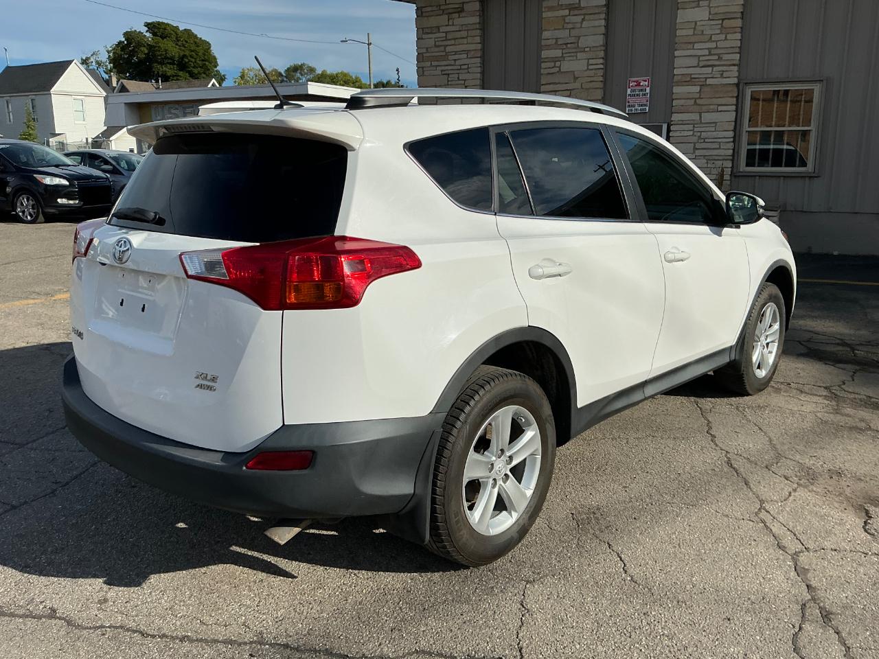 Toyota RAV4 XLE AWD 2013