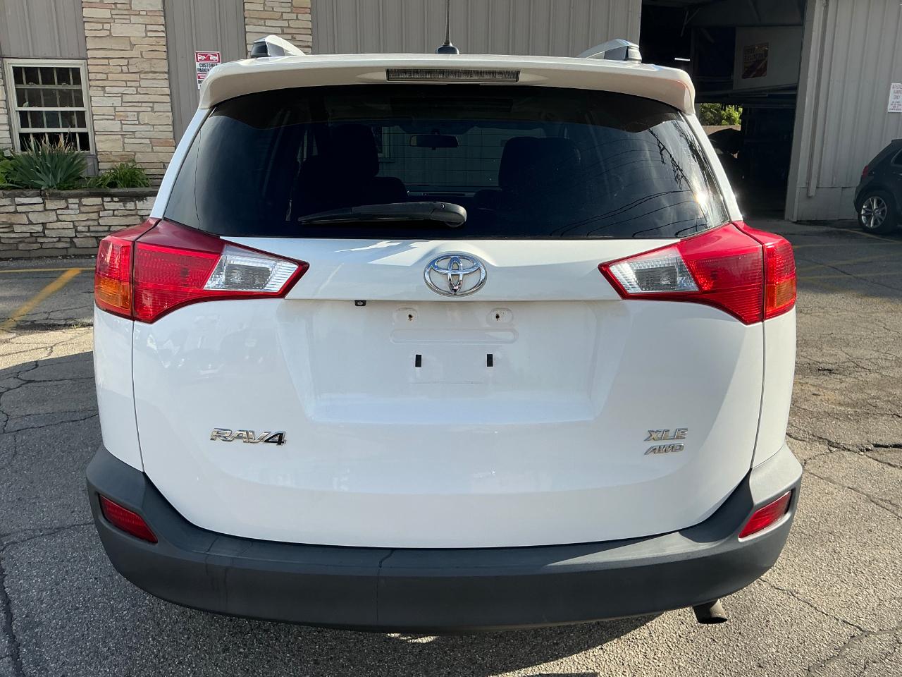 Toyota RAV4 XLE AWD 2013