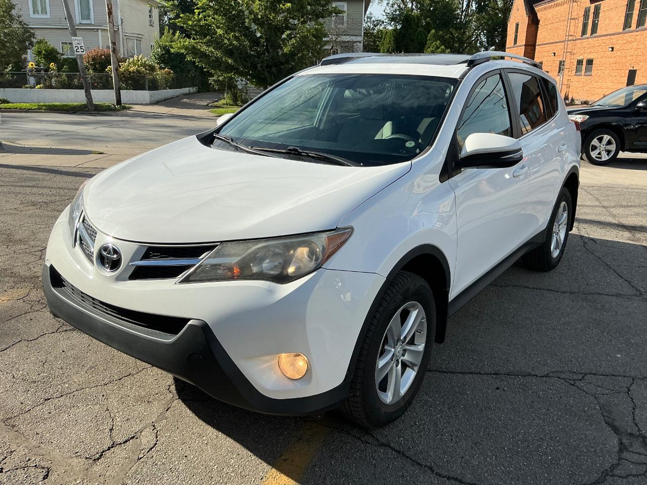 Toyota RAV4 XLE AWD 2013