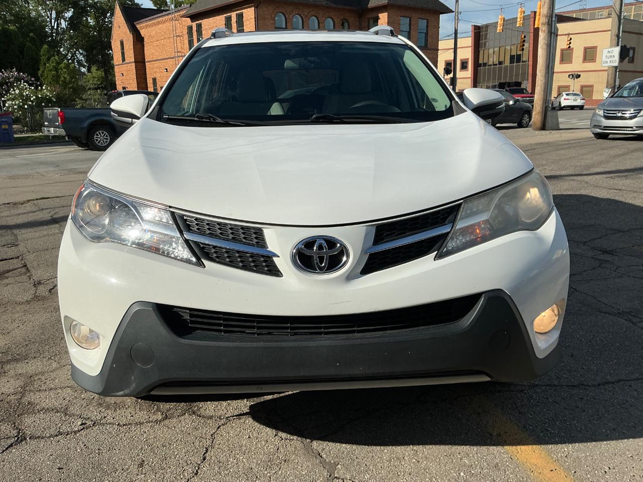Toyota RAV4 XLE AWD 2013