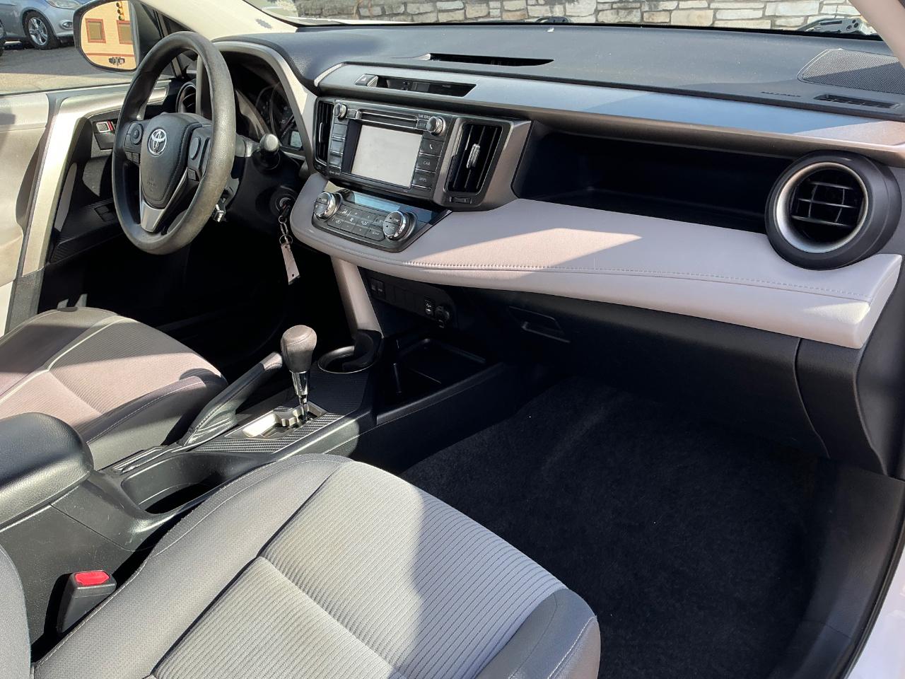 Toyota RAV4 XLE AWD 2013