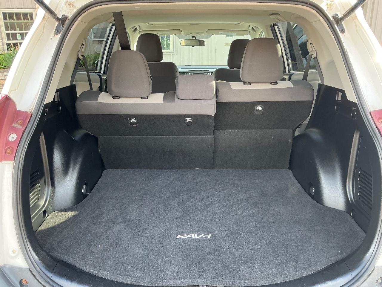 Toyota RAV4 XLE AWD 2013