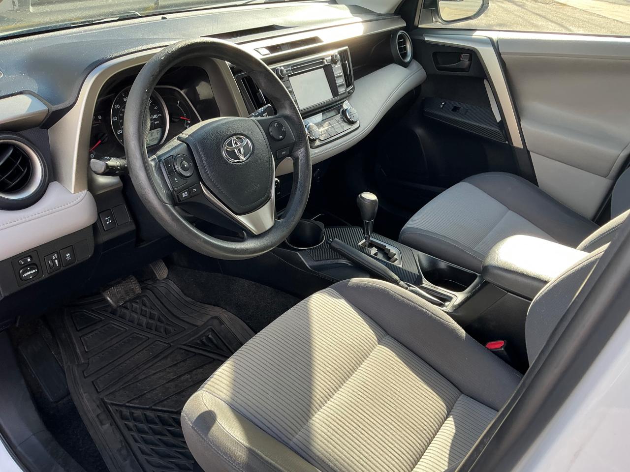 Toyota RAV4 XLE AWD 2013