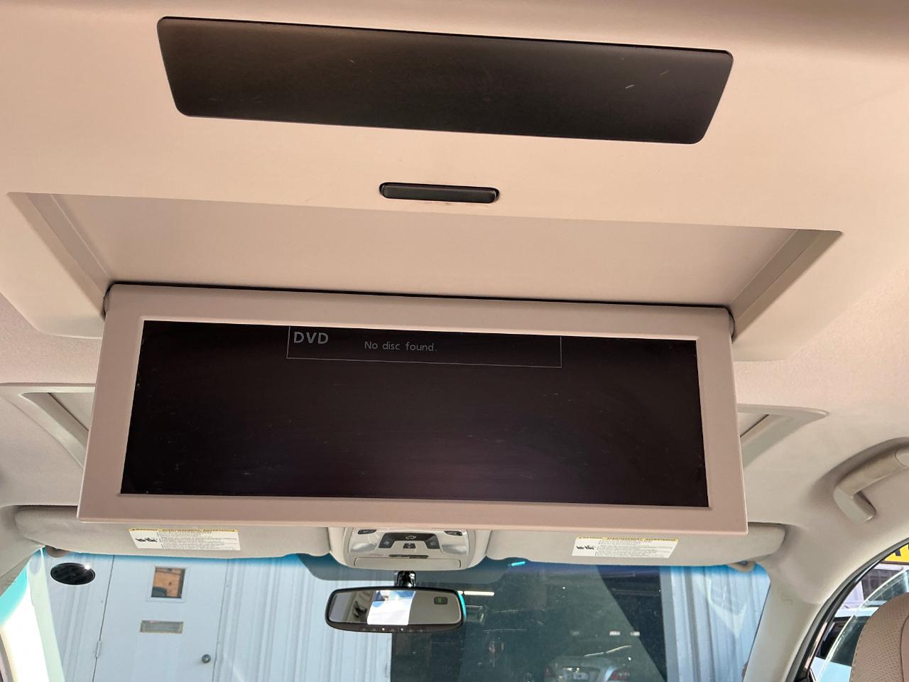 Toyota Sienna XLE AWD 7-Passenger V6 2012