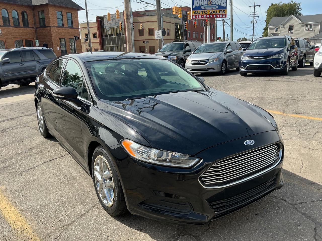 Ford Fusion SE 2016