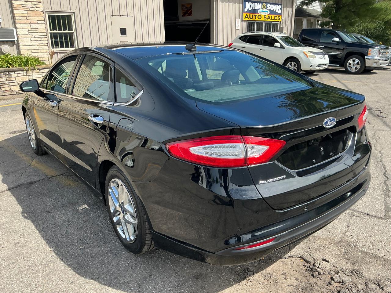 Ford Fusion SE 2016