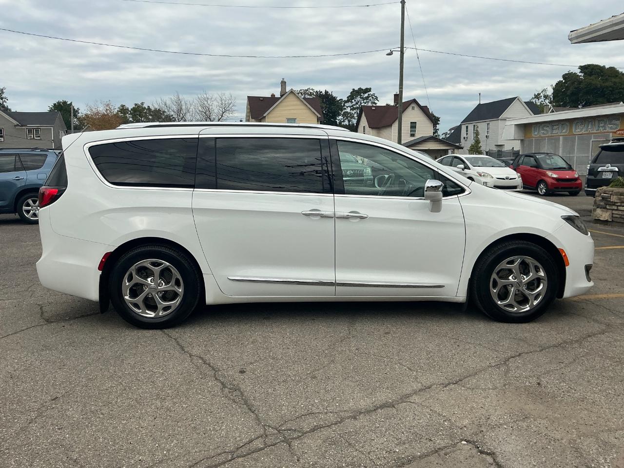 Chrysler Pacifica Limited 2018