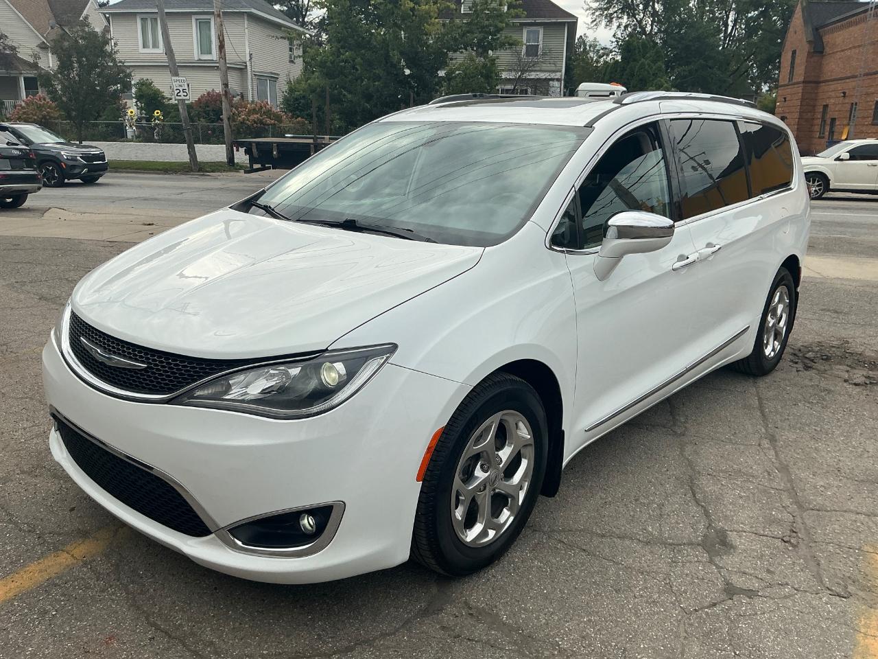 Chrysler Pacifica Limited 2018