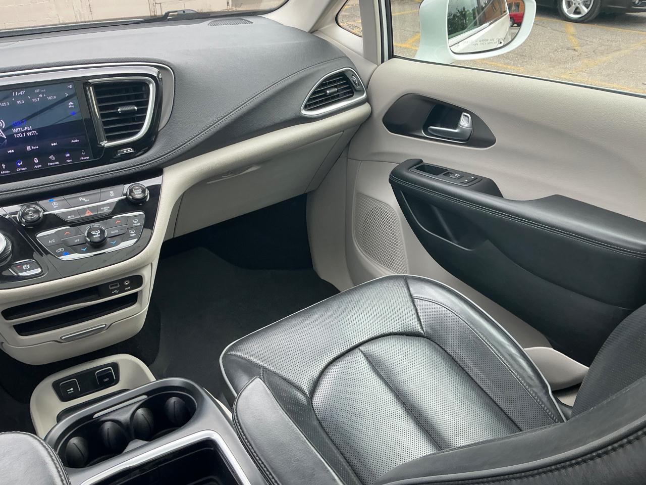 Chrysler Pacifica Limited 2018