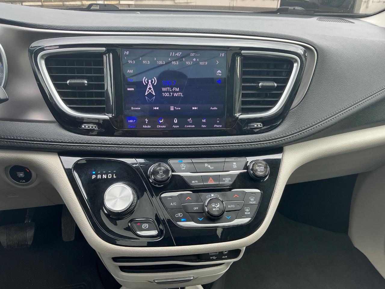 Chrysler Pacifica Limited 2018