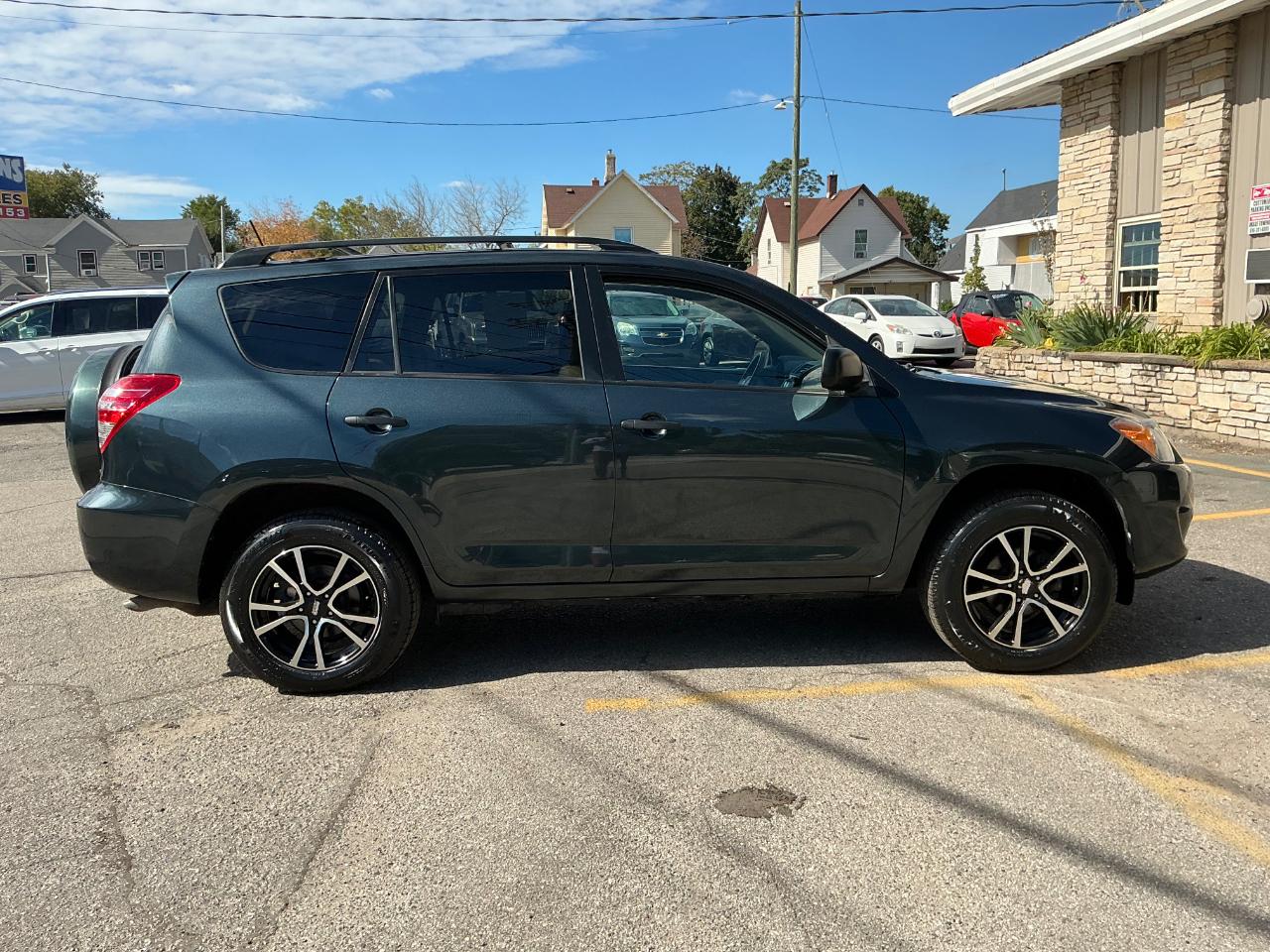 Toyota RAV4 Base I4 4WD 2009