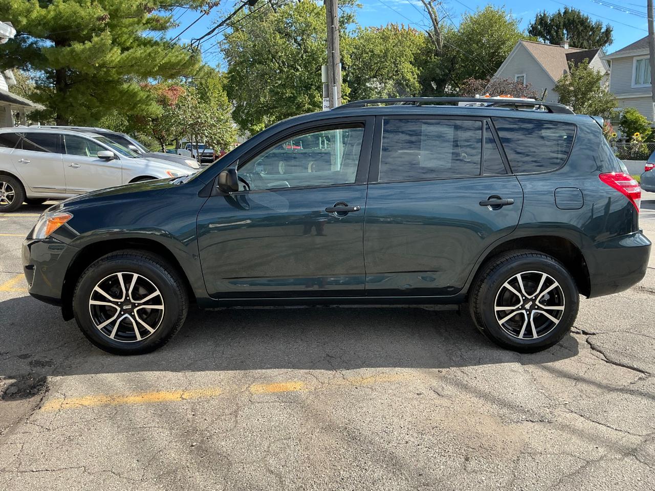 Toyota RAV4 Base I4 4WD 2009
