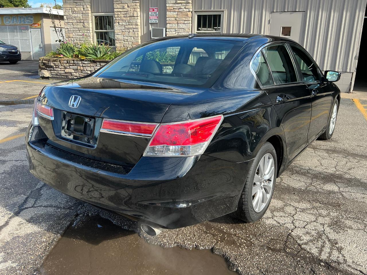 Honda Accord EX-L Sedan AT 2012