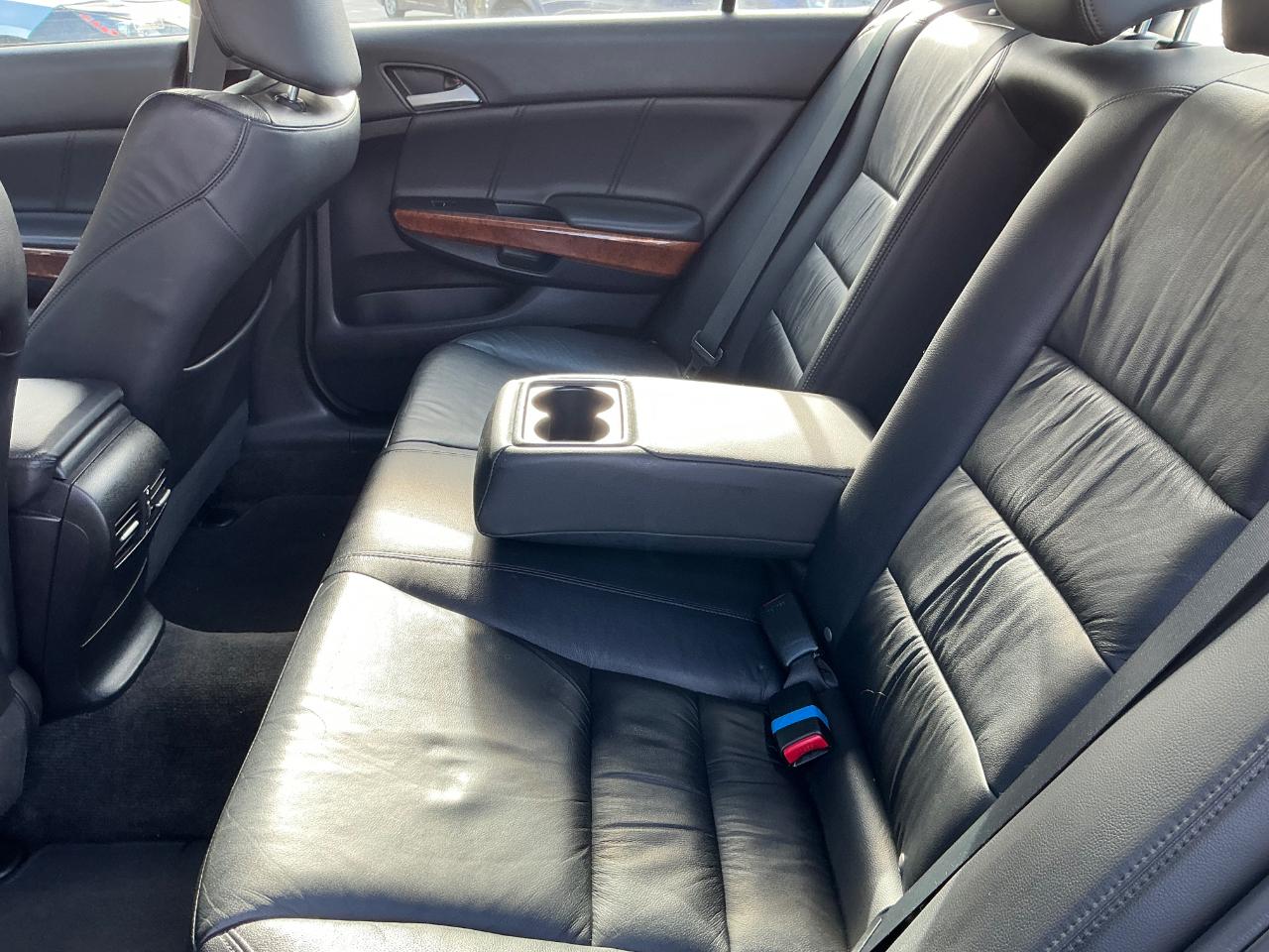 Honda Accord EX-L Sedan AT 2012