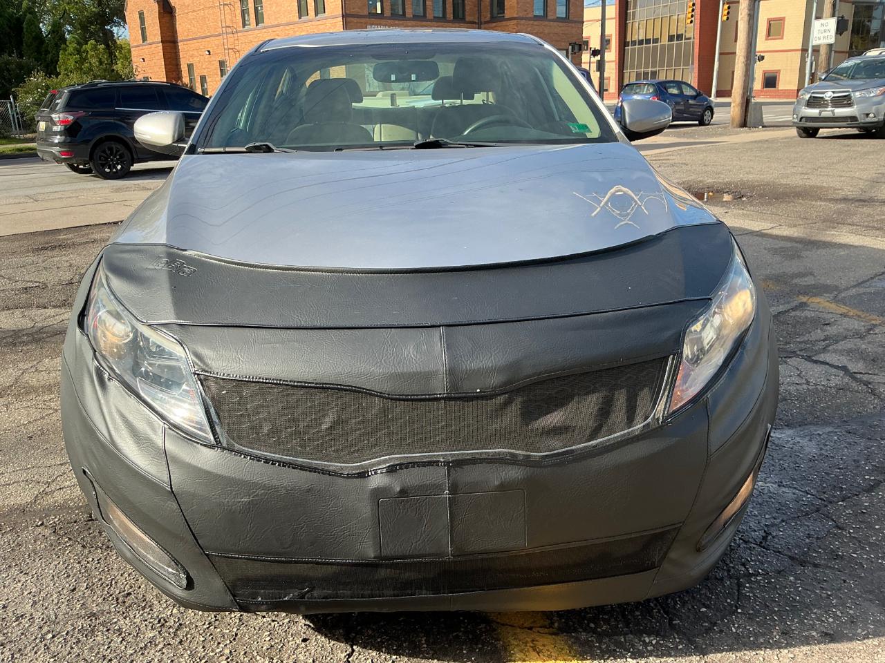 Kia Optima LX MT 2013