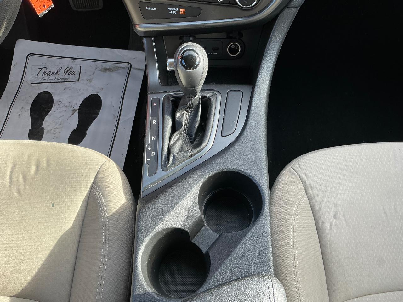 Kia Optima LX MT 2013