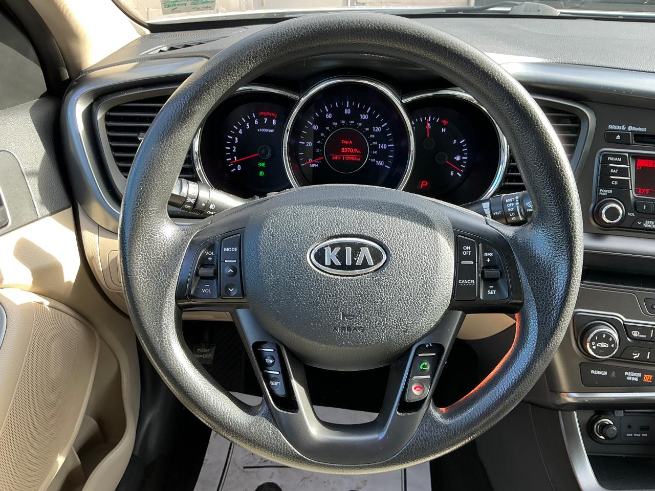 Kia Optima LX MT 2013