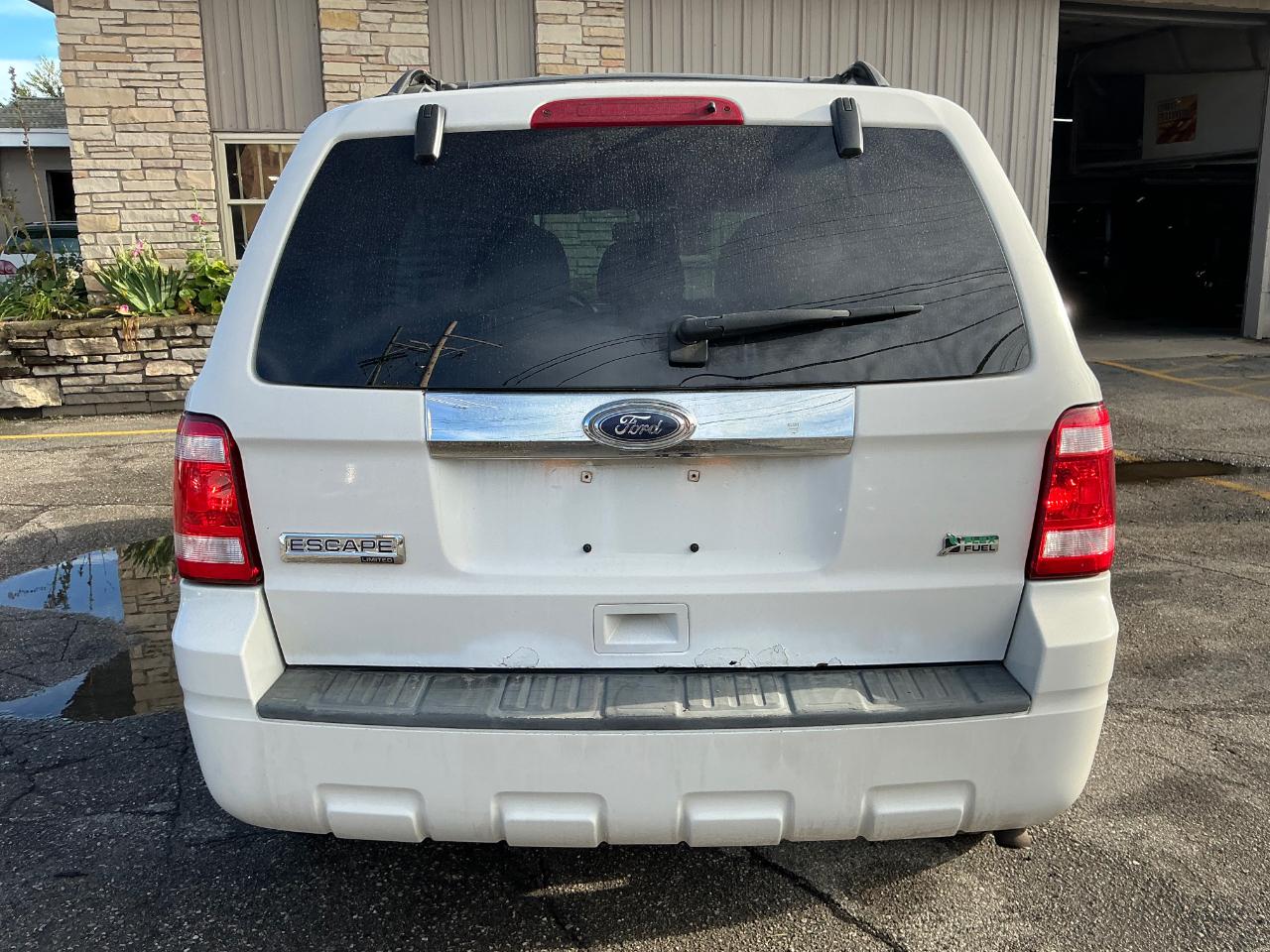 Ford Escape Limited FWD 2010
