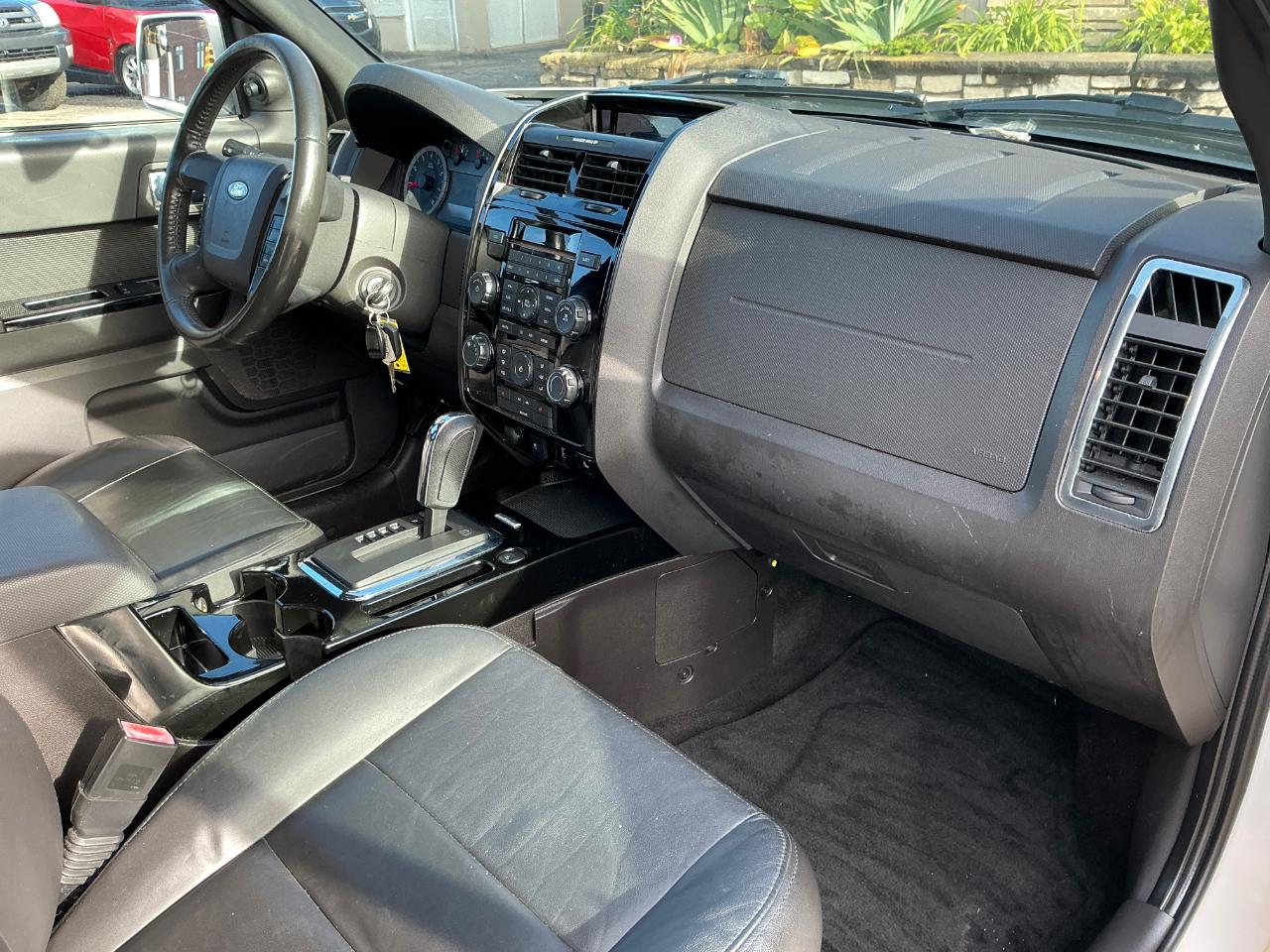 Ford Escape Limited FWD 2010