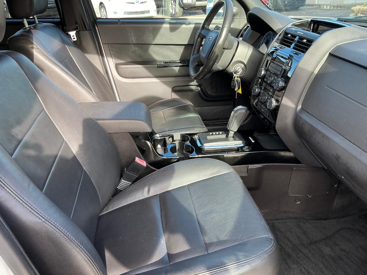 Ford Escape Limited FWD 2010