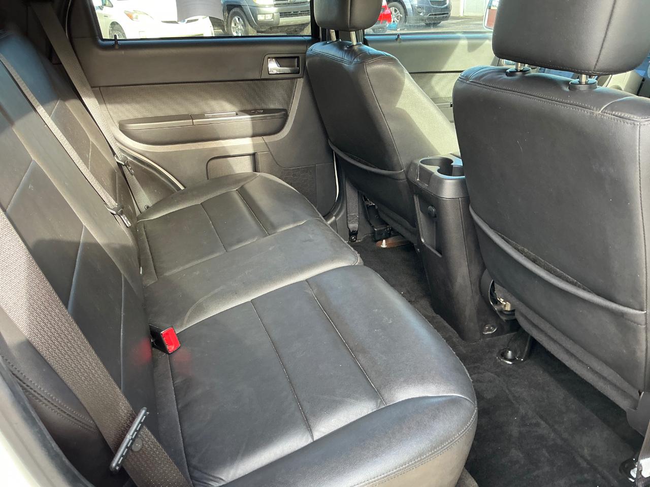 Ford Escape Limited FWD 2010