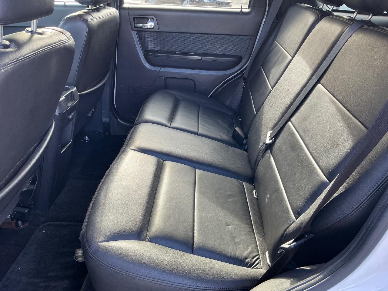 Ford Escape Limited FWD 2010