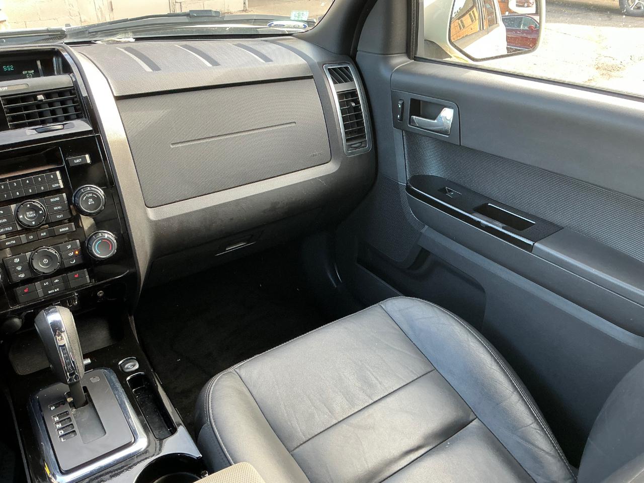 Ford Escape Limited FWD 2010